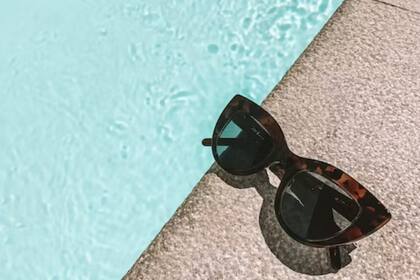 El diseño de gafas son tendencias en la actualidad (Foto Pexels)