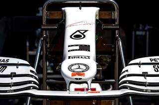 El diseño especial de los Mercedes y el récord de Schumacher que busca Hamilton