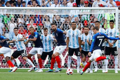 El disparo de Griezmann pegó en el travesaño
