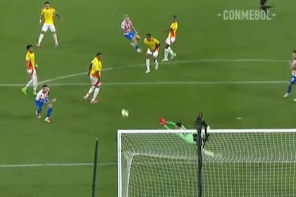 El disparo de Julio Enciso y su golazo para Paraguay en el Metropolitano Roberto Meléndez de Barranquilla