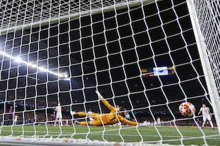 Mirá el primer gol de Messi, otra pieza genial en la colección del rosarino