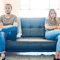 Tres señales para saber si un hombre ya no tiene interés en su relación de pareja