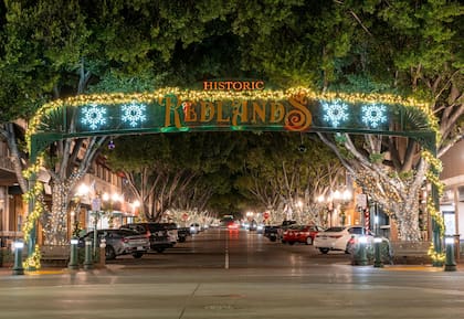 El distrito escolar de Redlands, California, despedirá a unos 138 trabajadores de la educación