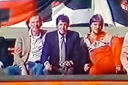 El divertido cruce entre Jorge Rinaldi y Nicolás DIstasio por una foto del River de César Luis Menotti