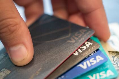 El DNU modificó la ley de tarjeta de crédito