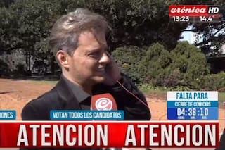 El doble de Luis Miguel fue a votar en La Rural y protagonizó un momento insólito