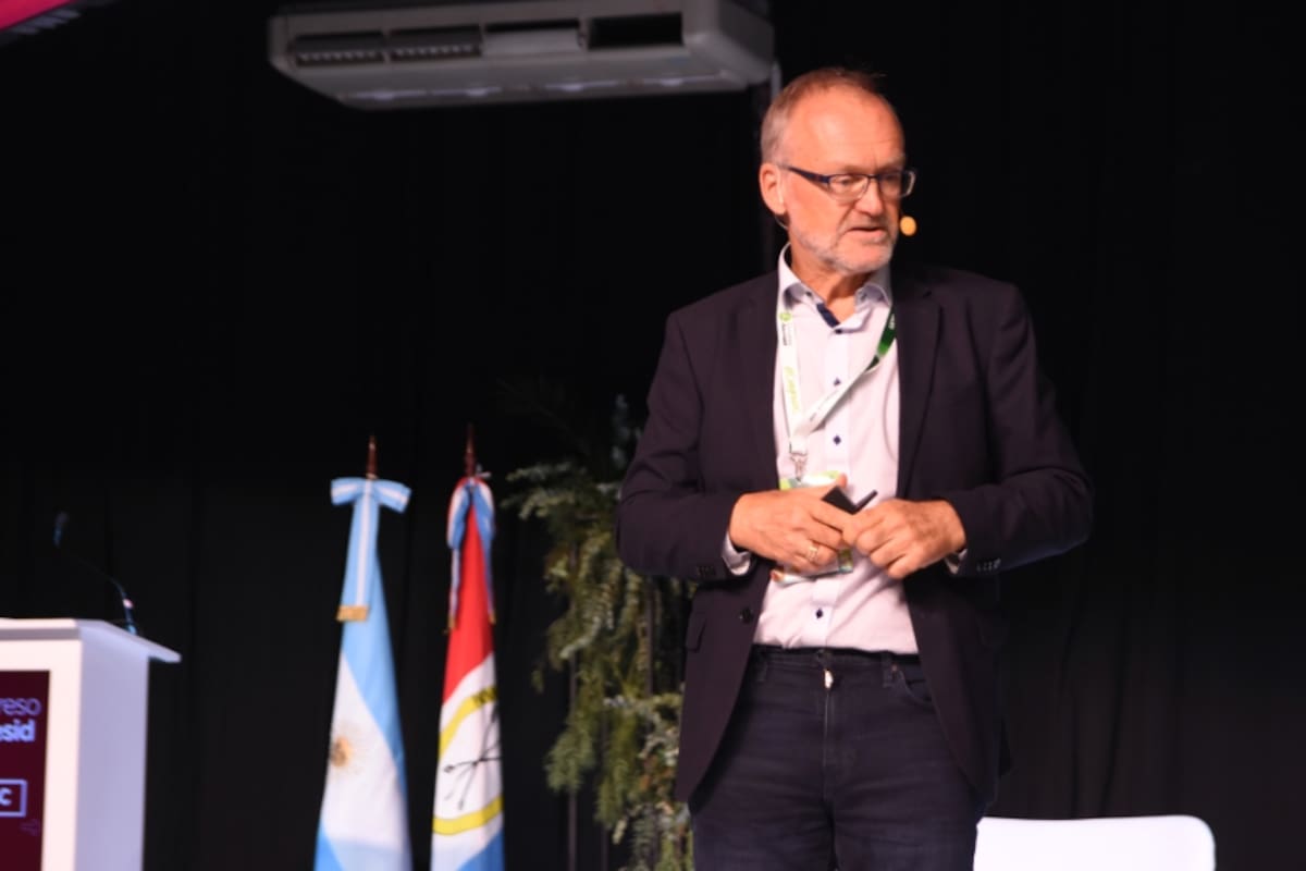 El doctor Achim Dobermann durante su disertación en el Congreso de Aapresid