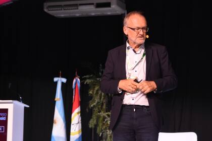 El doctor Achim Dobermann durante su disertación en el Congreso de Aapresid