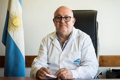 El doctor Alberto Maceira pidió que se siga adelante y minimizó el escándalo del vacunatorio VIP.