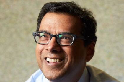 El doctor Atul Gawande es fundador y presidente de Ariadne Labs, un centro para la innovación de sistemas de salud, y ha escrito para The New Yorker desde 1998