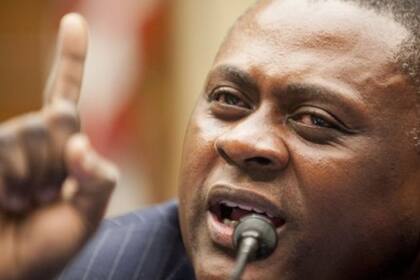 El doctor Bennet Omalu fue quien alertó de la gravedad de la encefalopatía traumática crónica en los jugadores de fútbol americano
