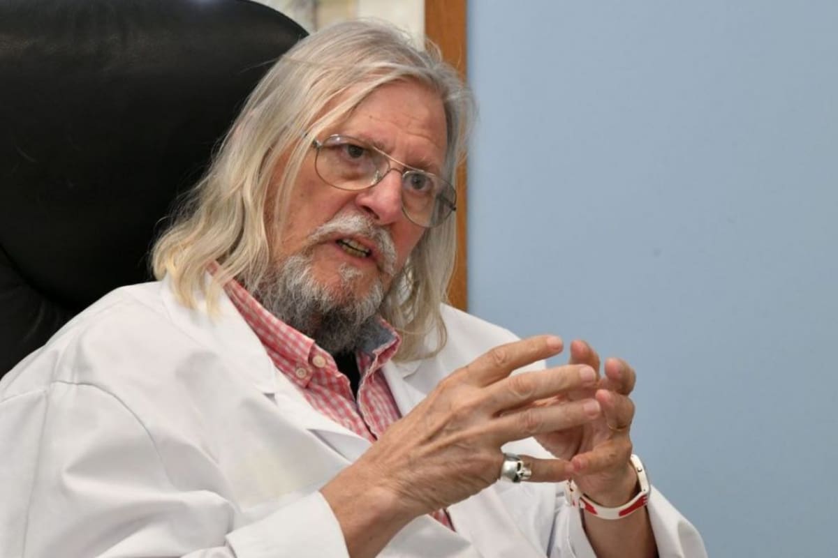 El doctor Didier Raoult es una polémica celebridad en Francia