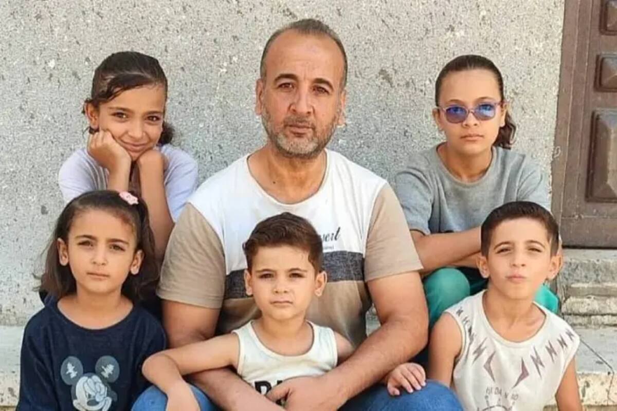 El doctor Reefat Alathamna tiene la nacionalidad boliviana y lleva meses pidiendo al gobierno de Bolivia que lo saquen junto a su familia de Gaza