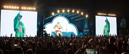 El documental El niño de Medellín brinda una mirada inmersiva a uno de los momentos más cruciales y cargados de emoción de la vida de J Balvin
