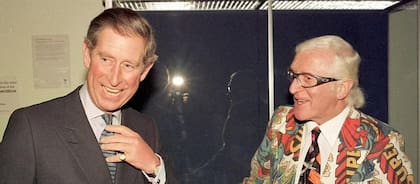 El documental muestra el vínculo que Jimmy tenía con personalidades importantes, como el príncipe Carlos