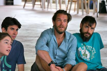 El documentalista británico James Levelle, quien viaja desde Londres hasta Santiago de Chile libre de emisiones de carbono