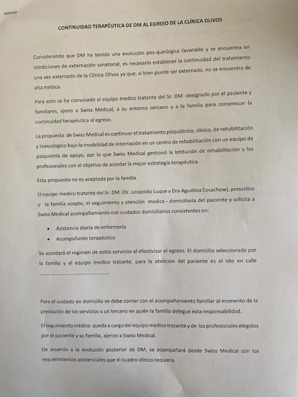 El documento firmado por el neurocirujano Leopoldo Luque y dos de las hijas de Maradona previo al egreso del exfutbolista de la Clínica Olivos, tras su operación