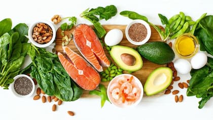 El dogma nutricional del pasado promulgaba que el consumo de alimentos grasos —como la carne de ballena, de foca y el pescado azul— obstruía las arterias y provocaba enfermedades cardiacas