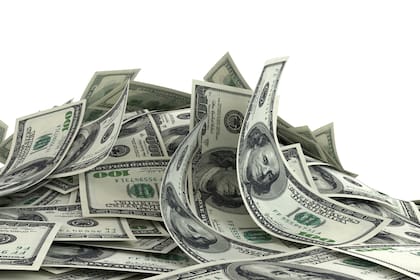 El dólar baja por segunda rueda consecutiva