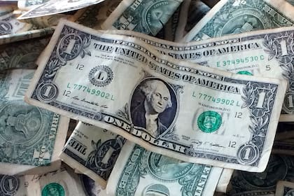 El dólar blue, el gran tema de las últimas semanas: este viernes superó la cotización de $290