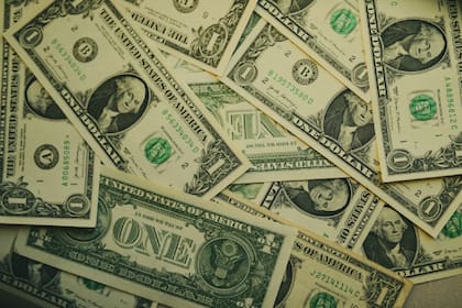 El dólar blue se vendió a $1280