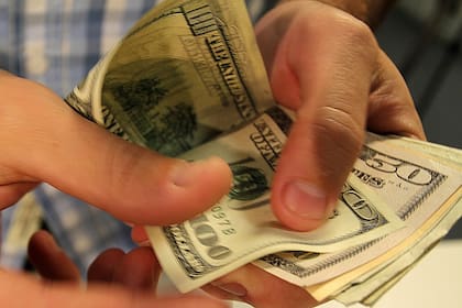 El dólar oficial, al alza