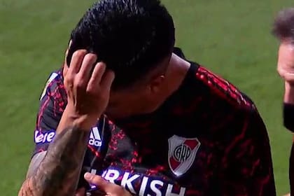 El dolor de Enzo Pérez, tras luxarse el hombro