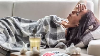 El dolor de garganta y de cabeza, entre los principales síntomas del Covid-19