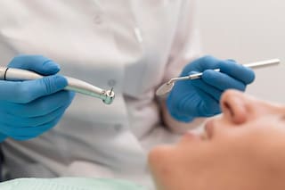 ¿Es posible eliminar caries sin dolor y sin usar el torno?