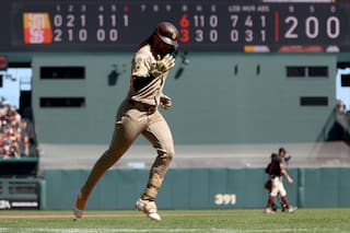 Merrill y Tatis conectan jonrones, Miller logra rescate y Padres vencen 7 a 6 a Gigantes