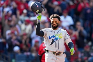 Rays se ponchan 13 veces en derrota ante Guardianes y caen a 2-1 en Serie de Campeonato