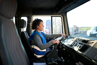 El anuncio del DOT que afecta a miles de latinos