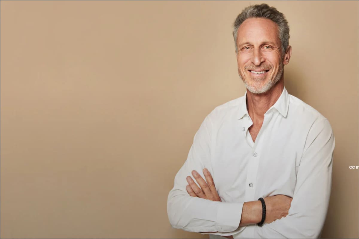 El Dr. Mark Hyman propone un cambio de paradigma sobre la longevidad al afirmar que el envejecimiento es una enfermedad tratable
