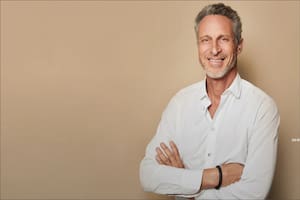 Mark Hyman, médico: “La ciencia de la longevidad desafía nuestra visión del envejecimiento”