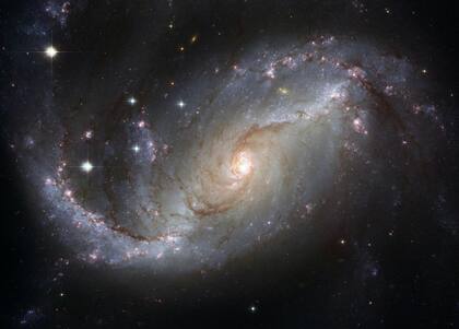 El Dr. Melvin Vopson de la Universidad de Portsmouth explicó que el universo se mantendría estable gracias a la gravedad