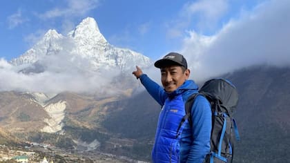 El Dr. Nima Sherpa tiene una amplia experiencia en el tratamiento de escaladores que se han enfermado después de ascender a gran altitud