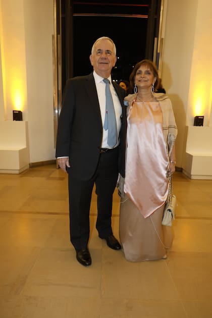 El Dr. Pablo Boskis y Claudia Stad