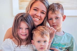 El dramático relato de una madre que recibió el diagnóstico terminal de sus tres hijos