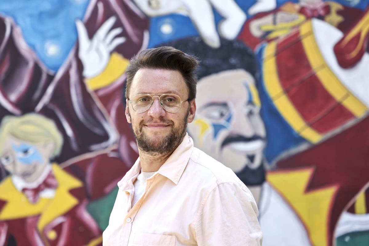 El dramaturgo Mariano Tenconi Blanco, un autor de obras con humor desenfrenado y una exquisita mirada del universo femenino