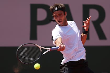 El drive de Tomás Etcheverry en Roland Garros