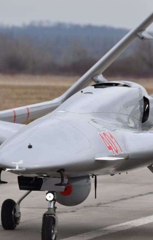 El dron Bayraktar TB2 de fabricación turca es utilizado por las tropas ucranianas en el enfrentamiento contra Rusia