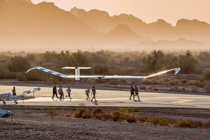 El dron Zephyr S de Airbus llegó el viernes a los 30 días en vuelo sin interrupciones