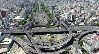 El drone en la caravana mundial