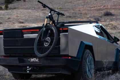 El Dual Motor AWD es la opción más accesible y arranca en US$69.990