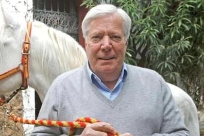 El dueño de Hermes busca a un heredero y hasta pensó en su jardinero