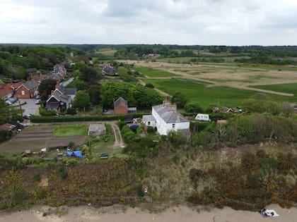 El dueño vive en la casa inglesa desde hace 32 años (Foto: East Anglia News Service)