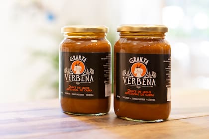 El dulce de leche artesanal de cabra fue su primer producto y sigue siendo de los más vendidos