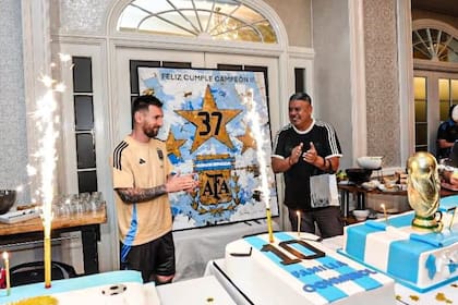 El dulce de leche no se consume como un postre más, sino que se utiliza para las tortas de cumpleaños de los futbolistas