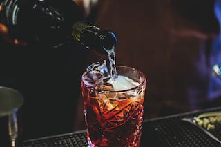 Tres bartenders revelan cómo preparar el Negroni perfecto