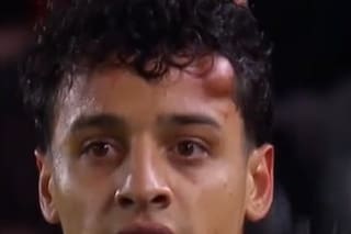 El duro golpe que obligó a Tiago Palacios a salir de la cancha en el partido de Estudiantes